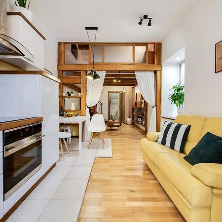 La Guardia Apartment With Free Private Parking Rijeka Eksteriør billede