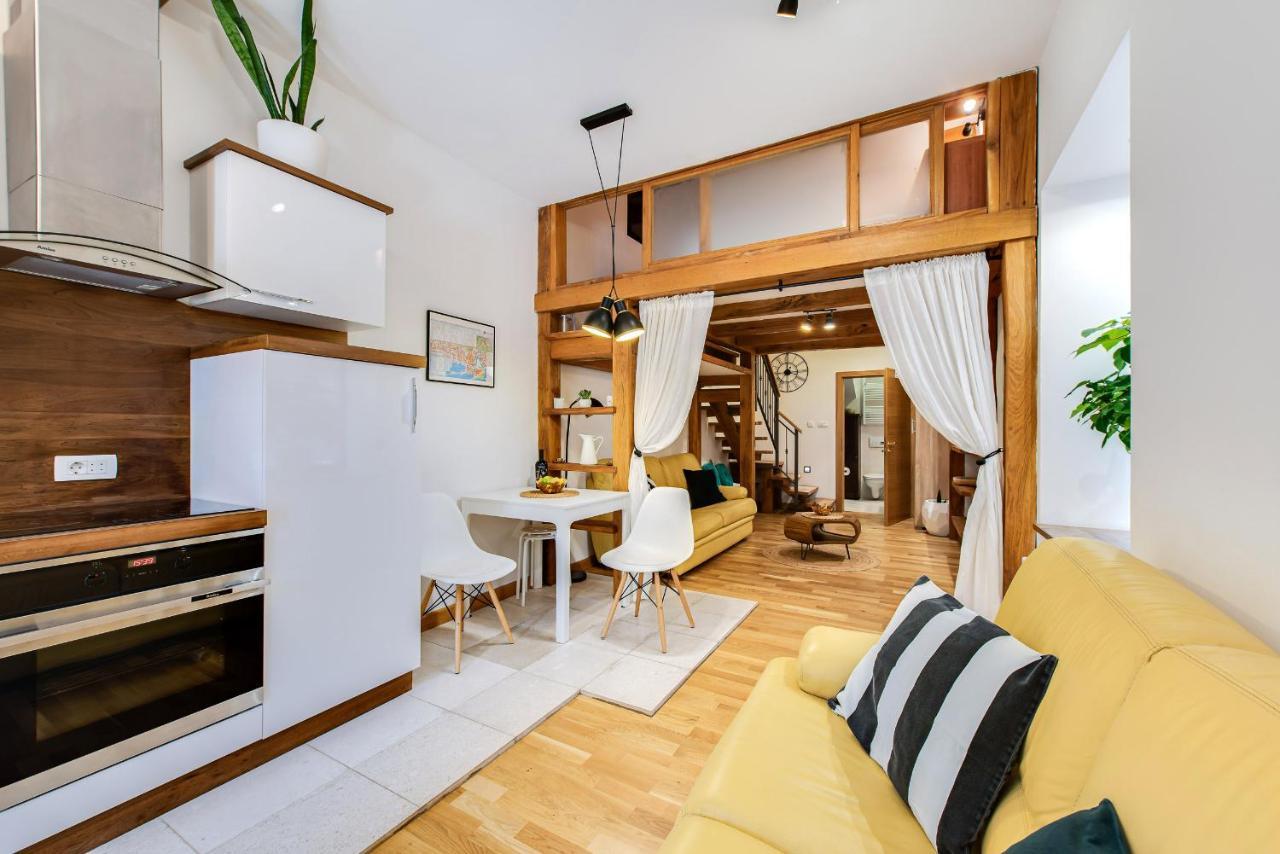 La Guardia Apartment With Free Private Parking Rijeka Eksteriør billede