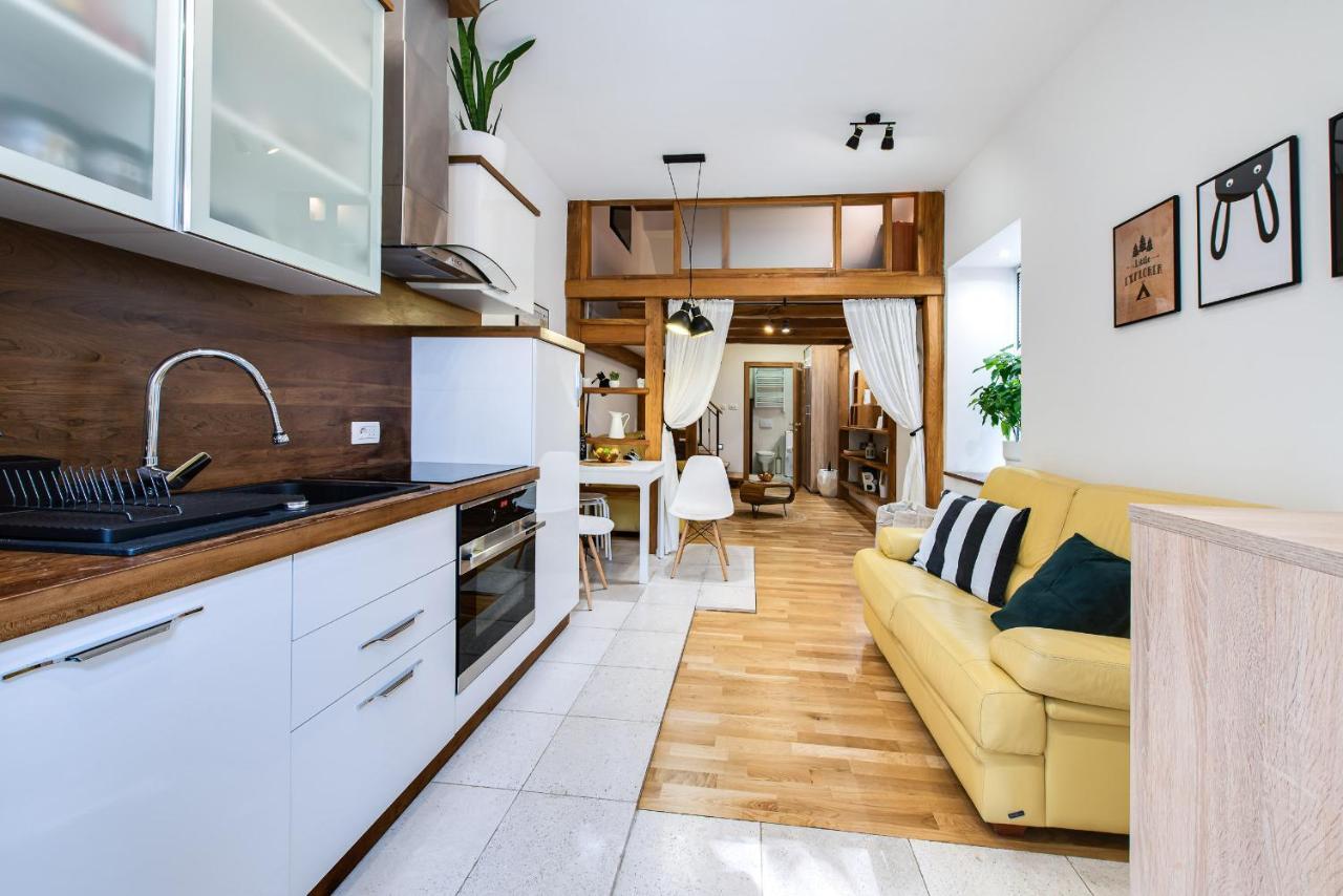 La Guardia Apartment With Free Private Parking Rijeka Eksteriør billede