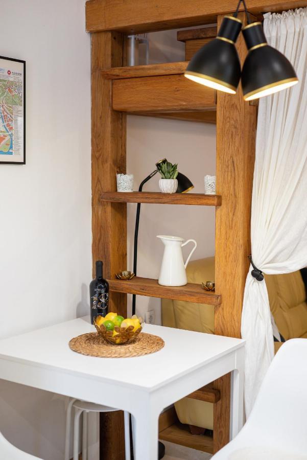 La Guardia Apartment With Free Private Parking Rijeka Eksteriør billede